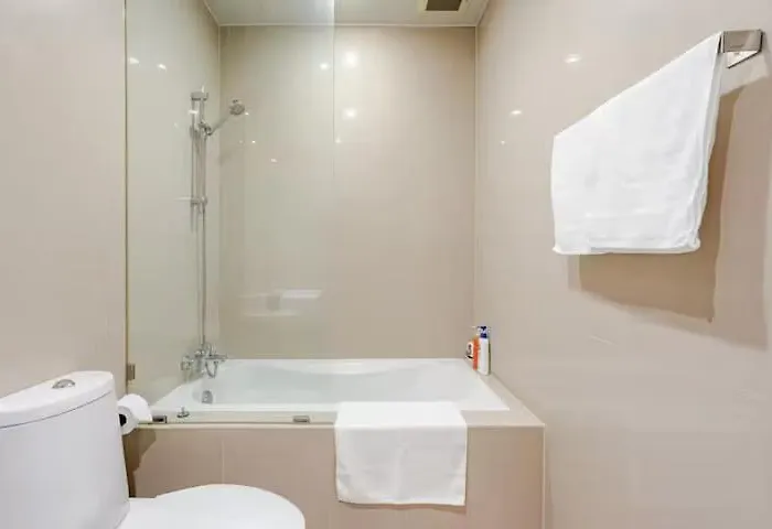 2br Next Phrom Phonybts Sukhumvit 公寓