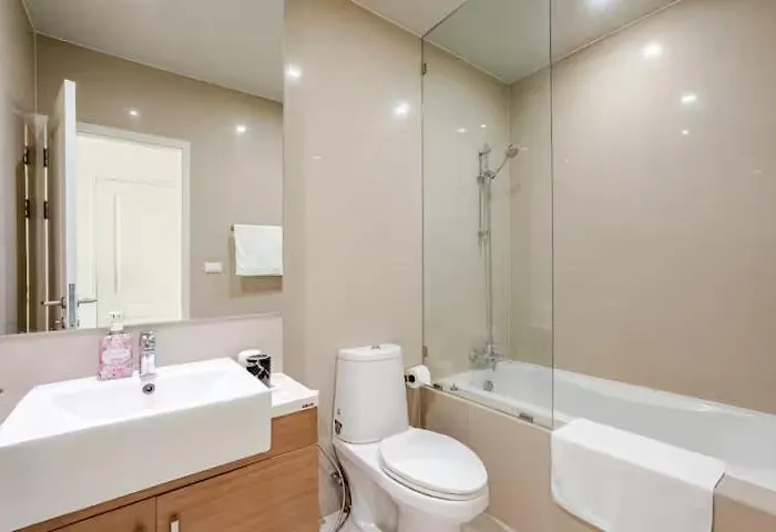 2br Next Phrom Phonybts Sukhumvit 曼谷